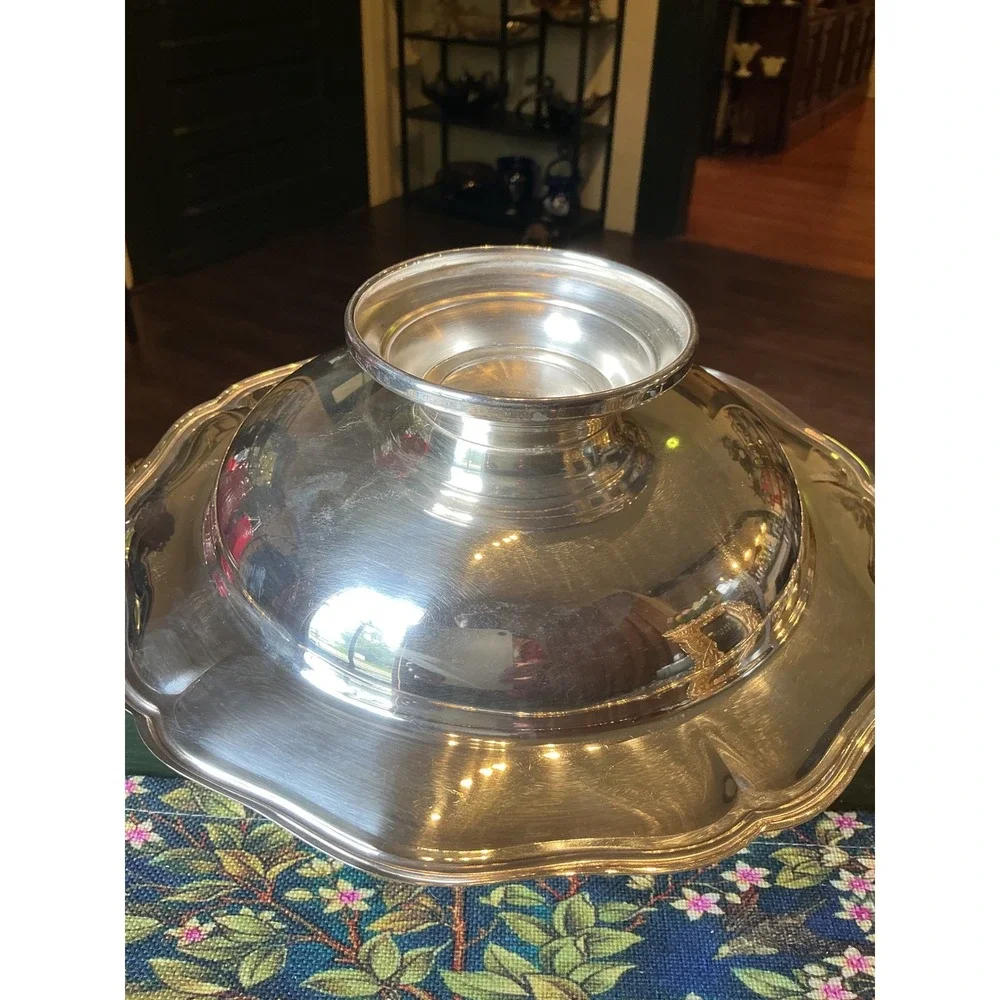 Vintage Sheridan Silver Plated‎ Scalloped Rim Round 12